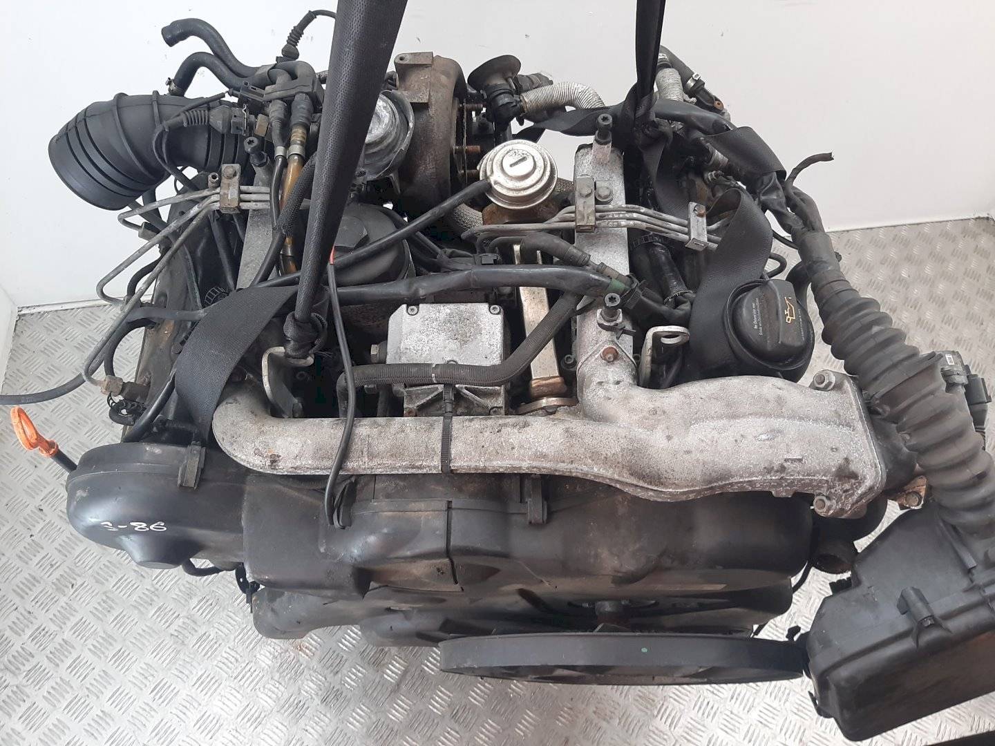 Двигатель Audi A6 2.5л BDG 2004