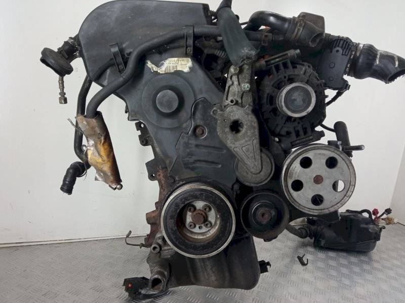 Двигатель Audi A4 1.8л AVJ 2002 — фото 3