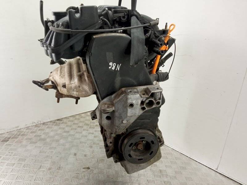 Двигатель Audi A3 AKL 2003 — фото 3