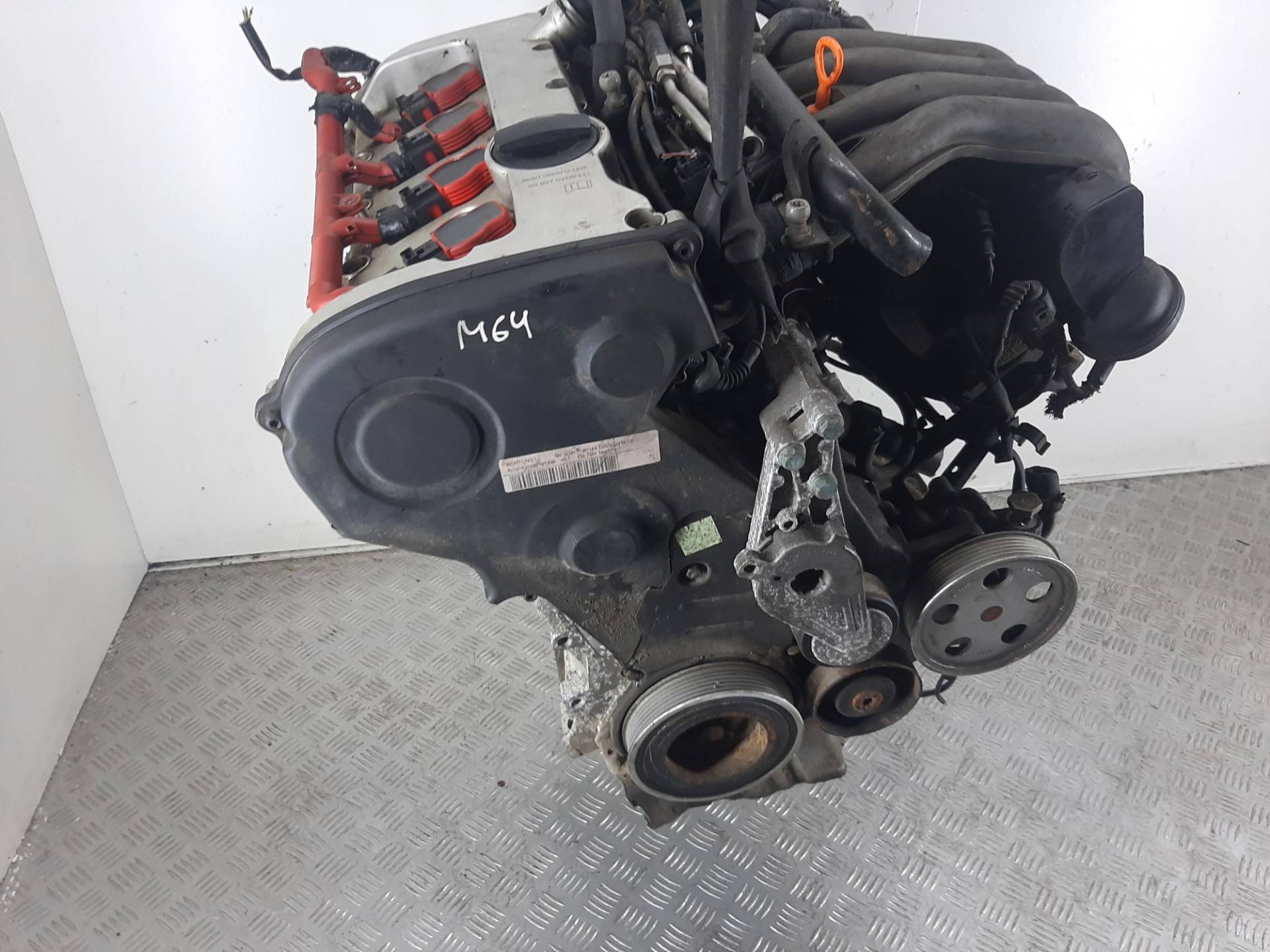 Двигатель Audi A4 2.0л 2004 — фото 2