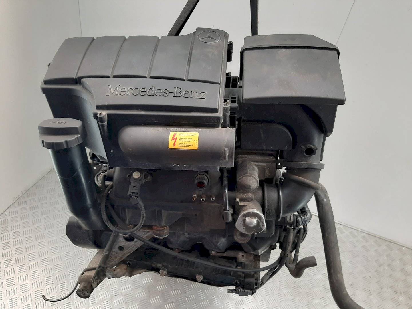 Двигатель Mercedes-Benz Vaneo 1.6л 2005