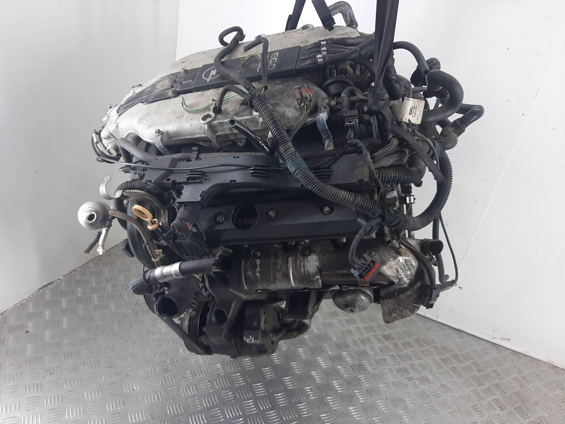 Двигатель Opel Omega 03.феврл Y32SE 2002