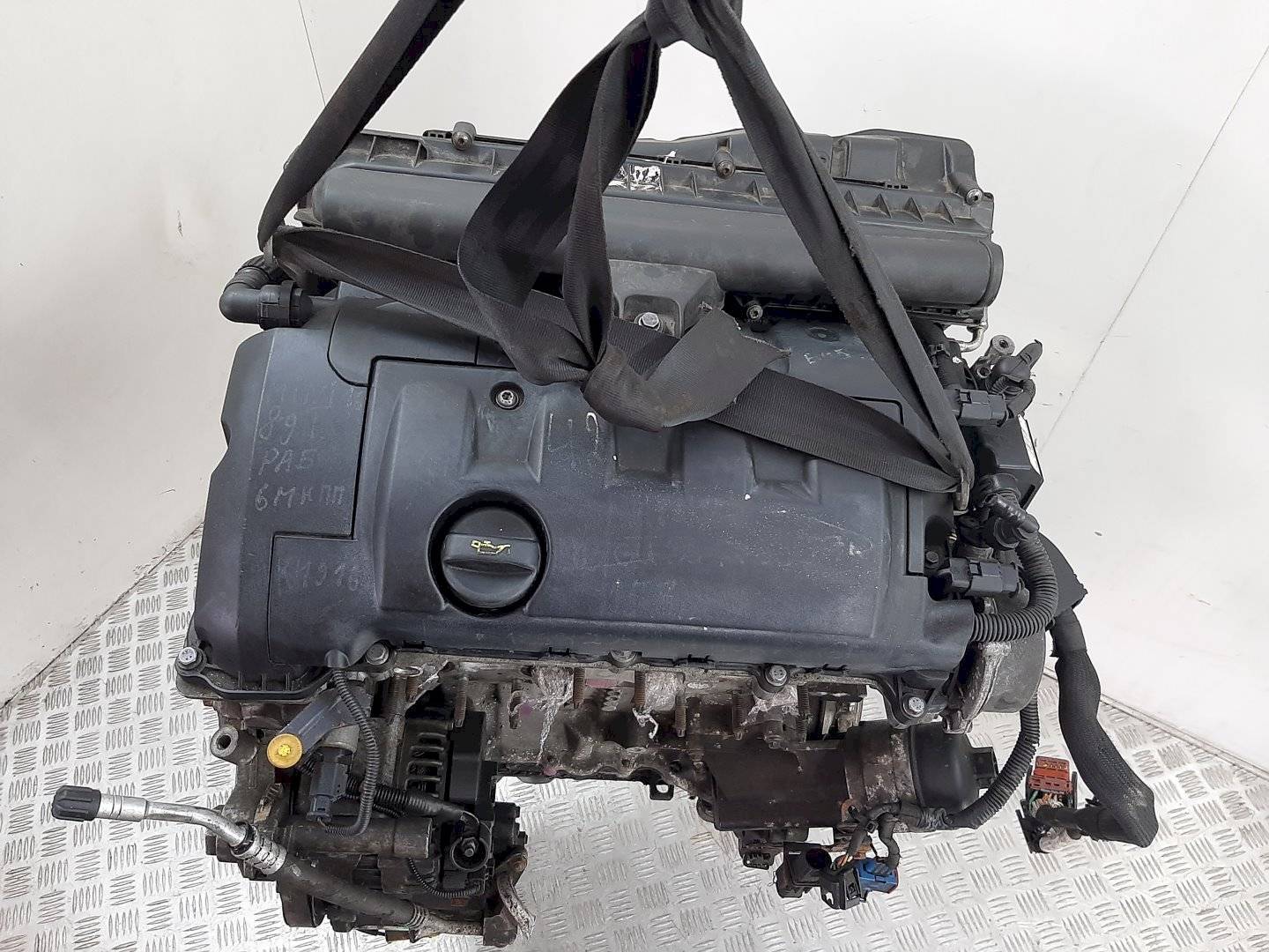 Двигатель Peugeot 308 1.6л 5F01 2011