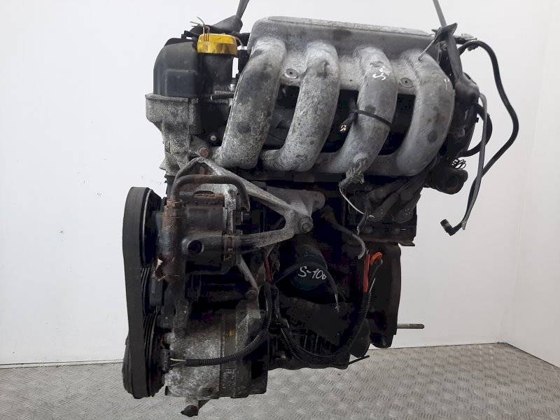 Двигатель Renault Megane 2.0л 2002 — фото 2