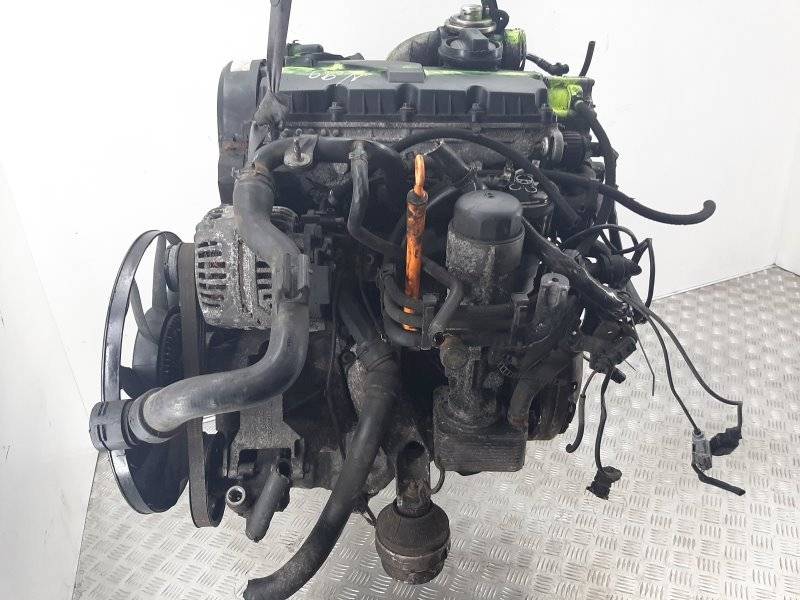 Двигатель Volkswagen Passat 1.9л AVF 2004 — фото 2