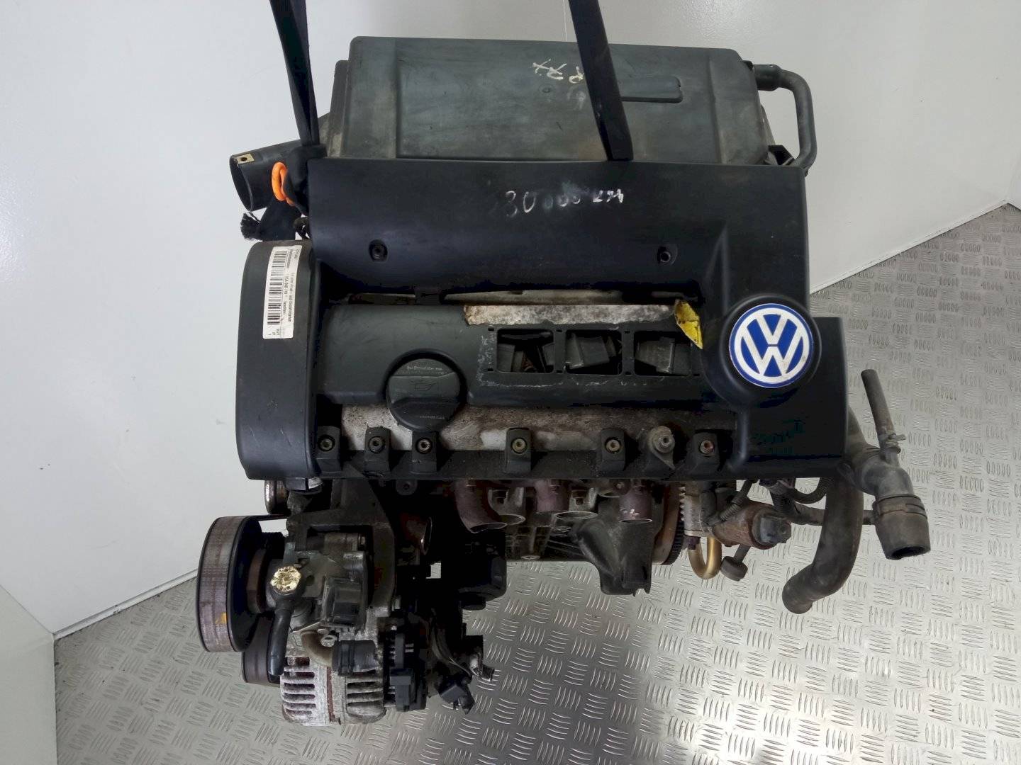 Двигатель Volkswagen Golf 1.4л BCA 2004