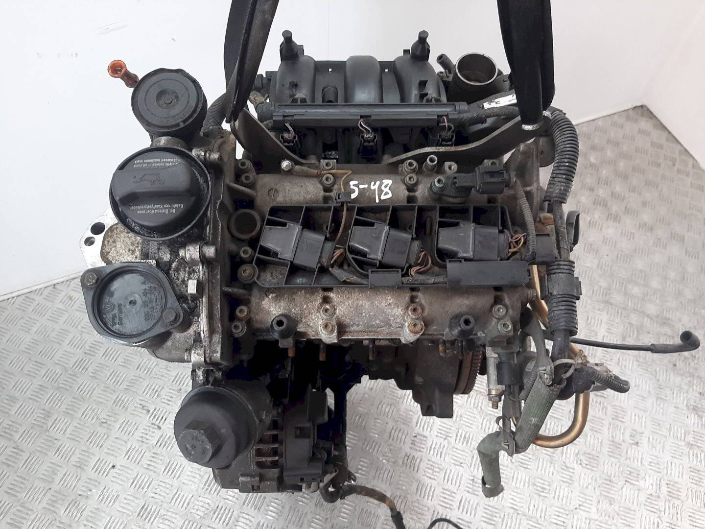 Двигатель Volkswagen Polo 01.феврл AZQ 2005