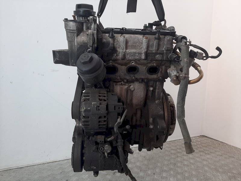 Двигатель Volkswagen Polo 01.феврл AZQ 2005 — фото 2