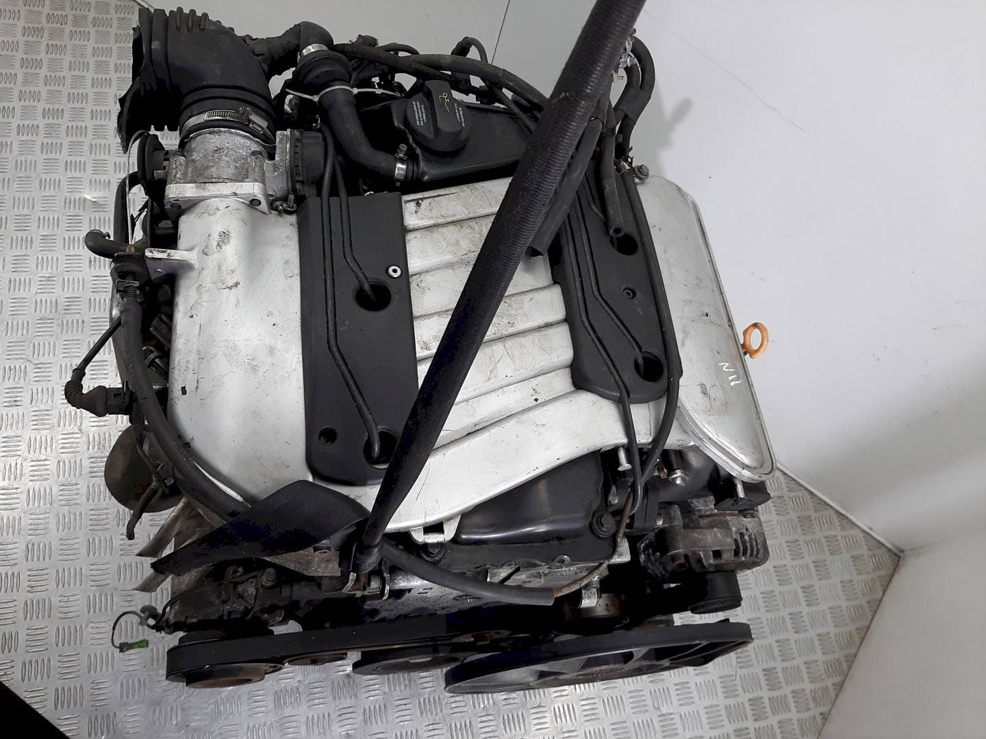 Двигатель Volkswagen Passat 02.мартл BH 2000