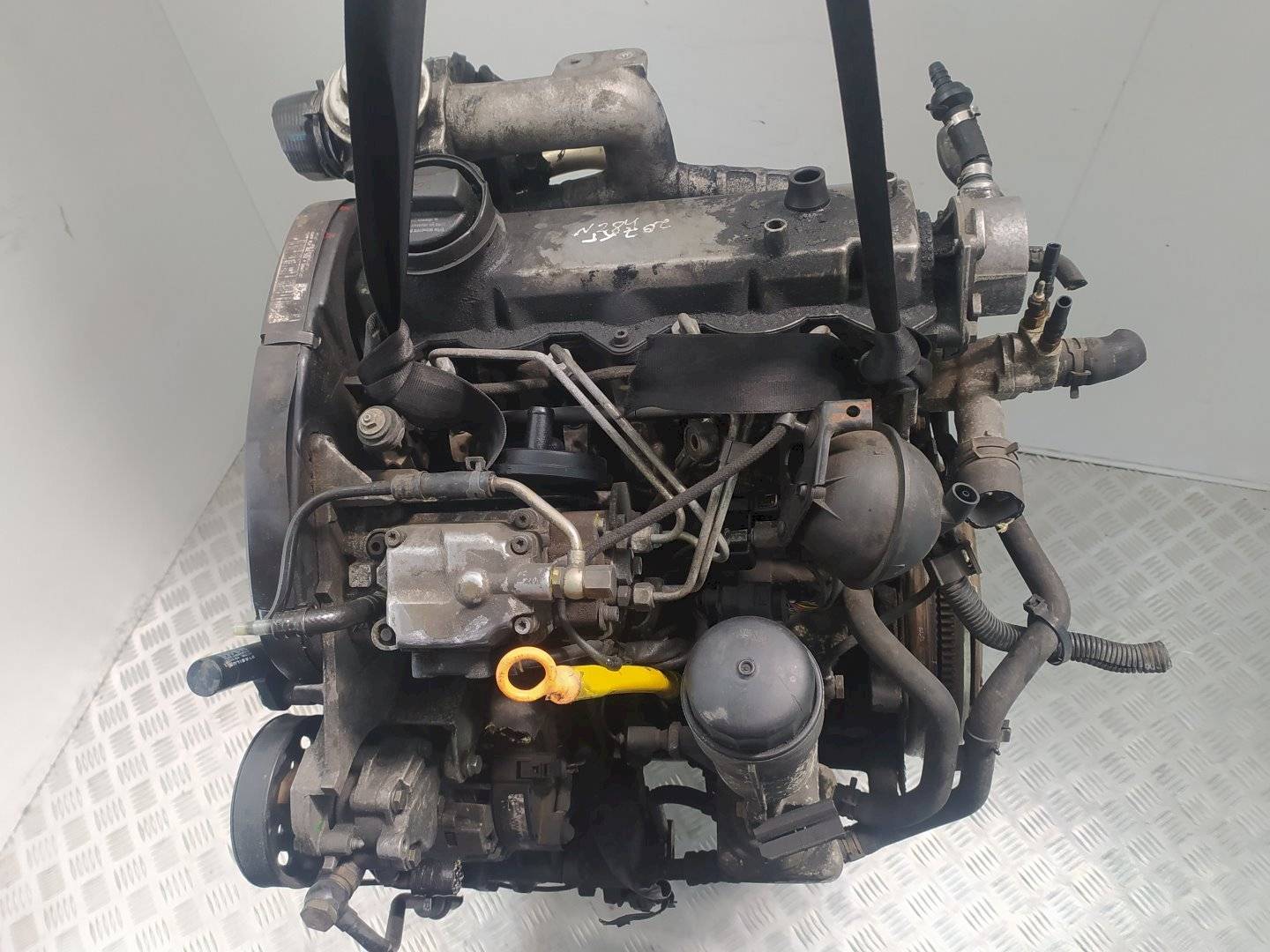 Двигатель Volkswagen Golf 1.9л ALH 2004