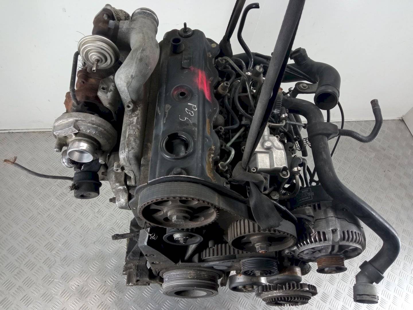Двигатель Volkswagen Passat 1.9л AHU 2000