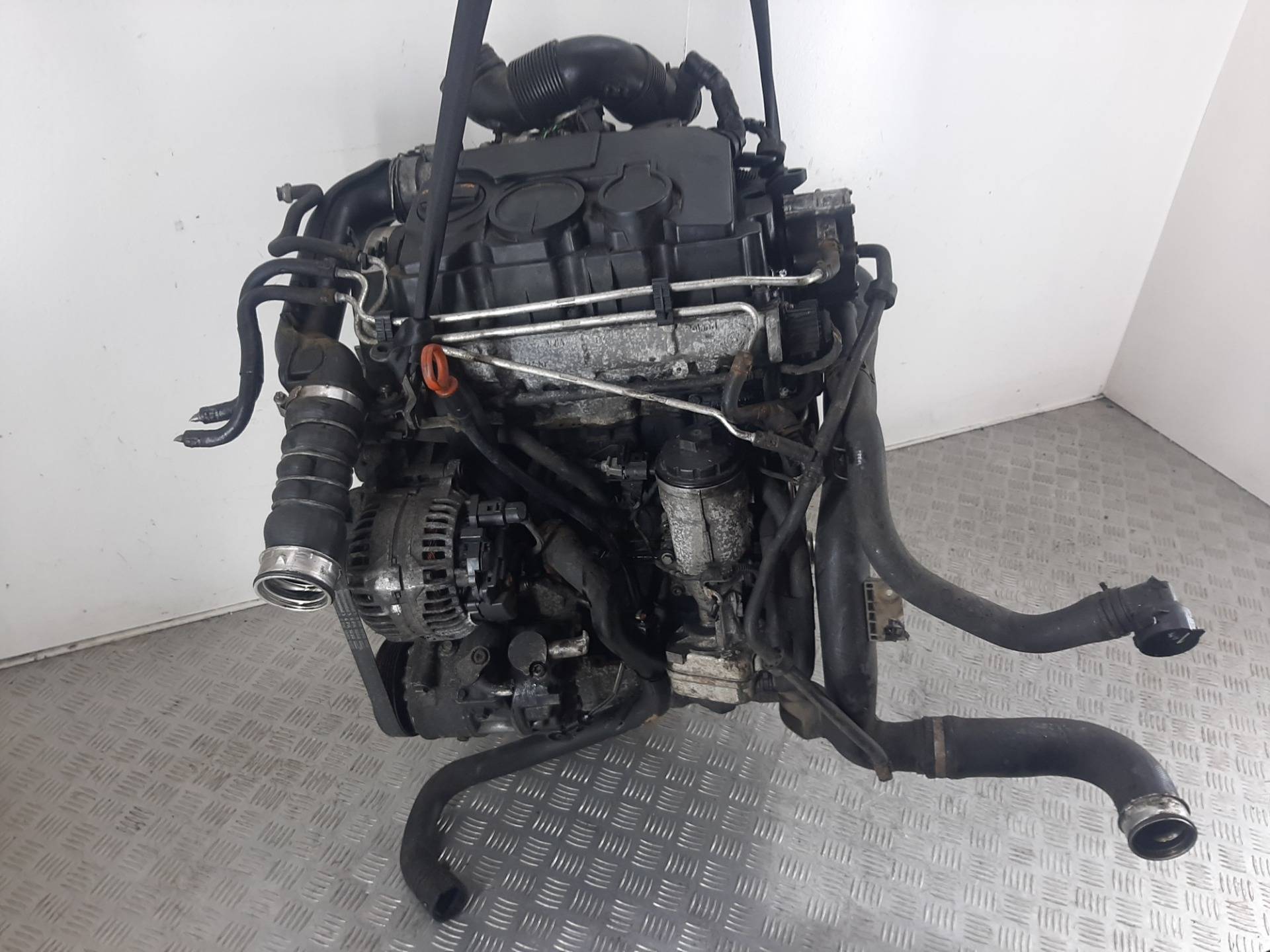 Двигатель Volkswagen Golf 1.9л BLS 2007