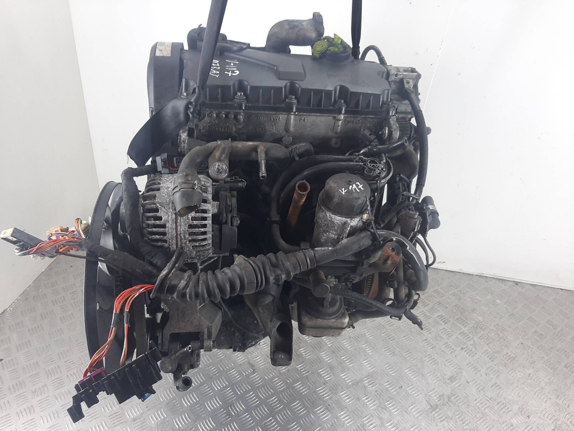 Двигатель Volkswagen Passat 1.9л AVB 2004