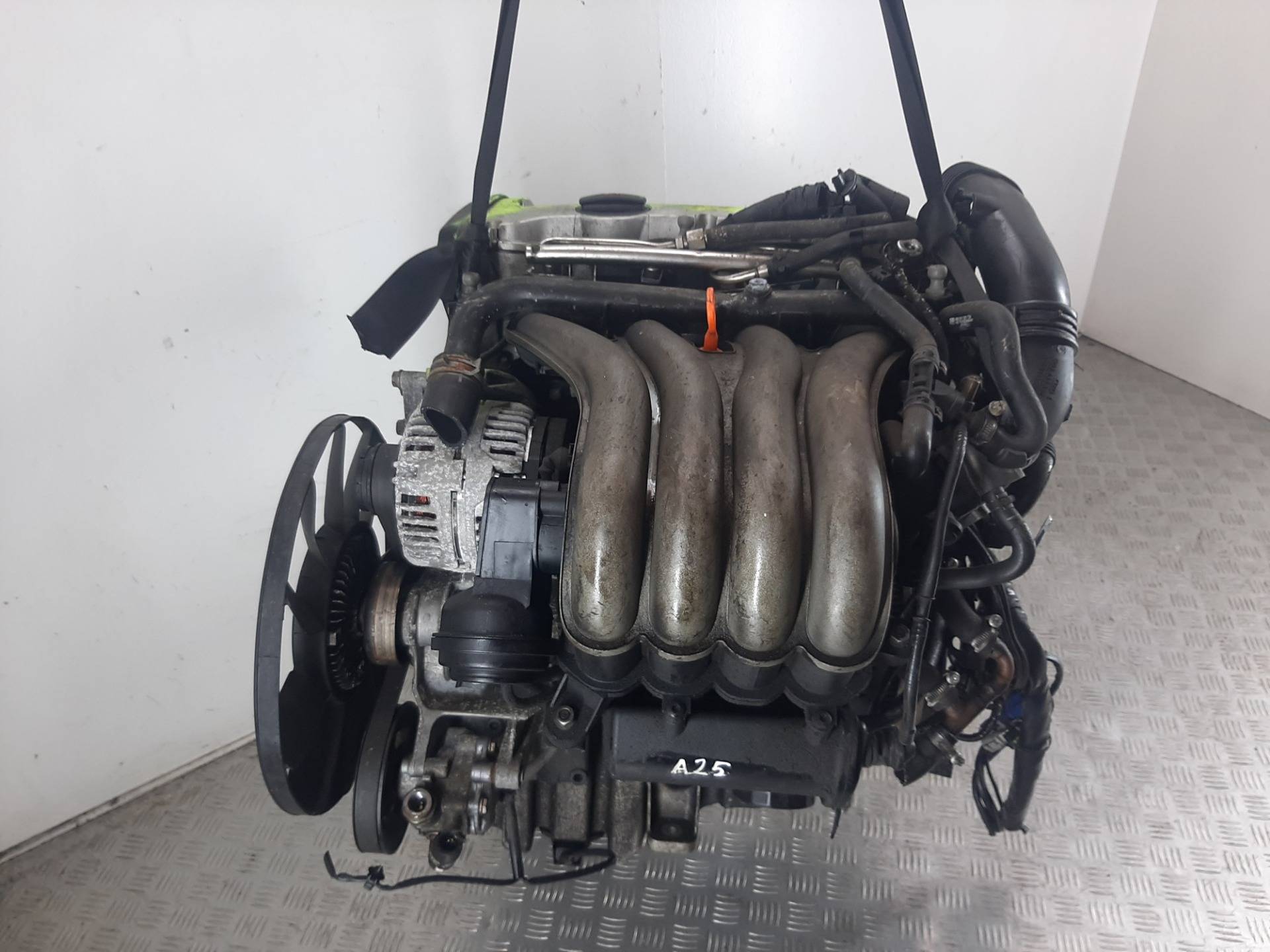 Двигатель Volkswagen Passat 2.0л ALT 2004
