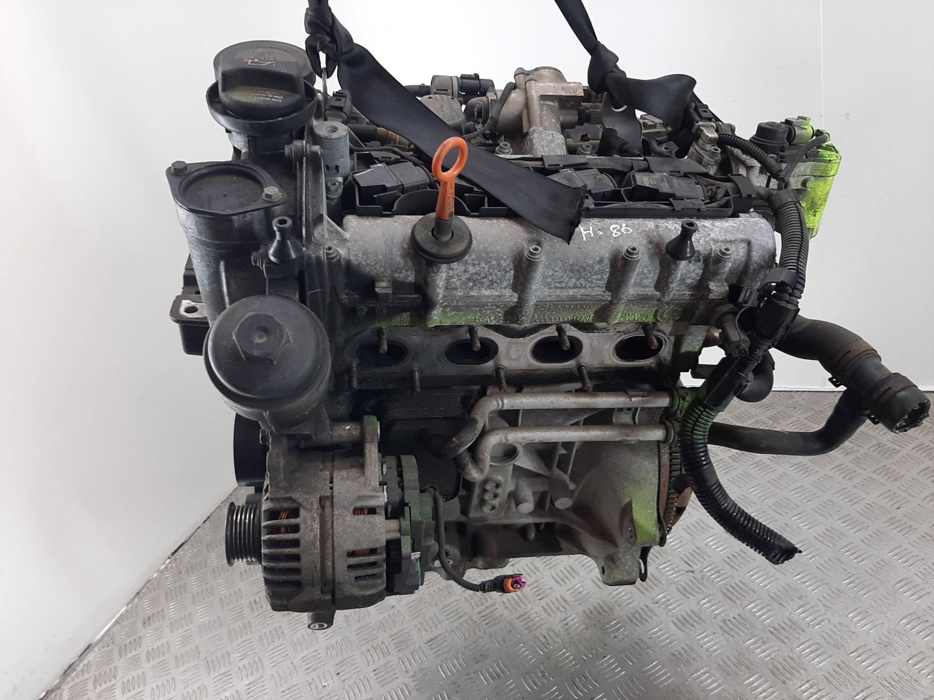 Двигатель Volkswagen Golf 1.6л BLP 2005 — фото 3