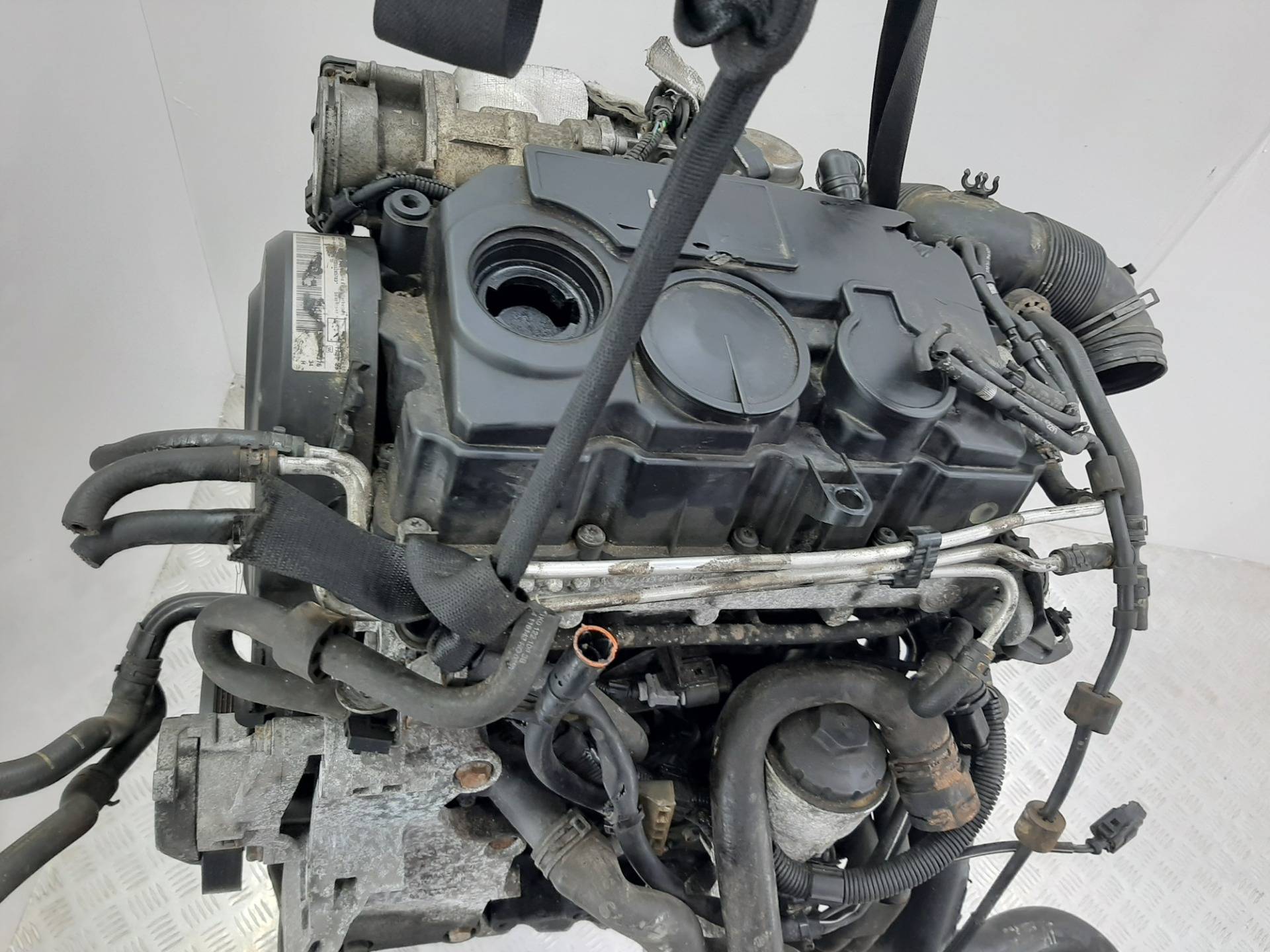 Двигатель Volkswagen Touran 1.9л BLS 2006
