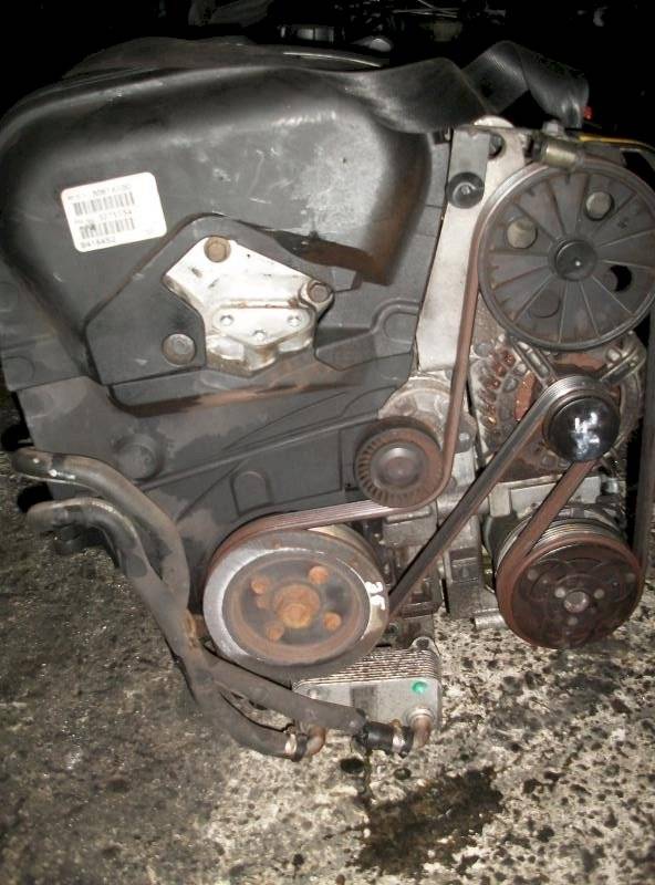 Двигатель Volvo V40 1.6л 2003 — фото 2