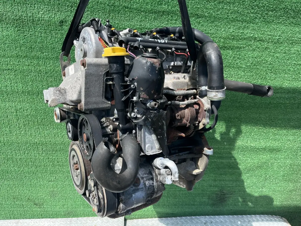 Двигатель Opel Astra 1.6л 2004 — фото 2