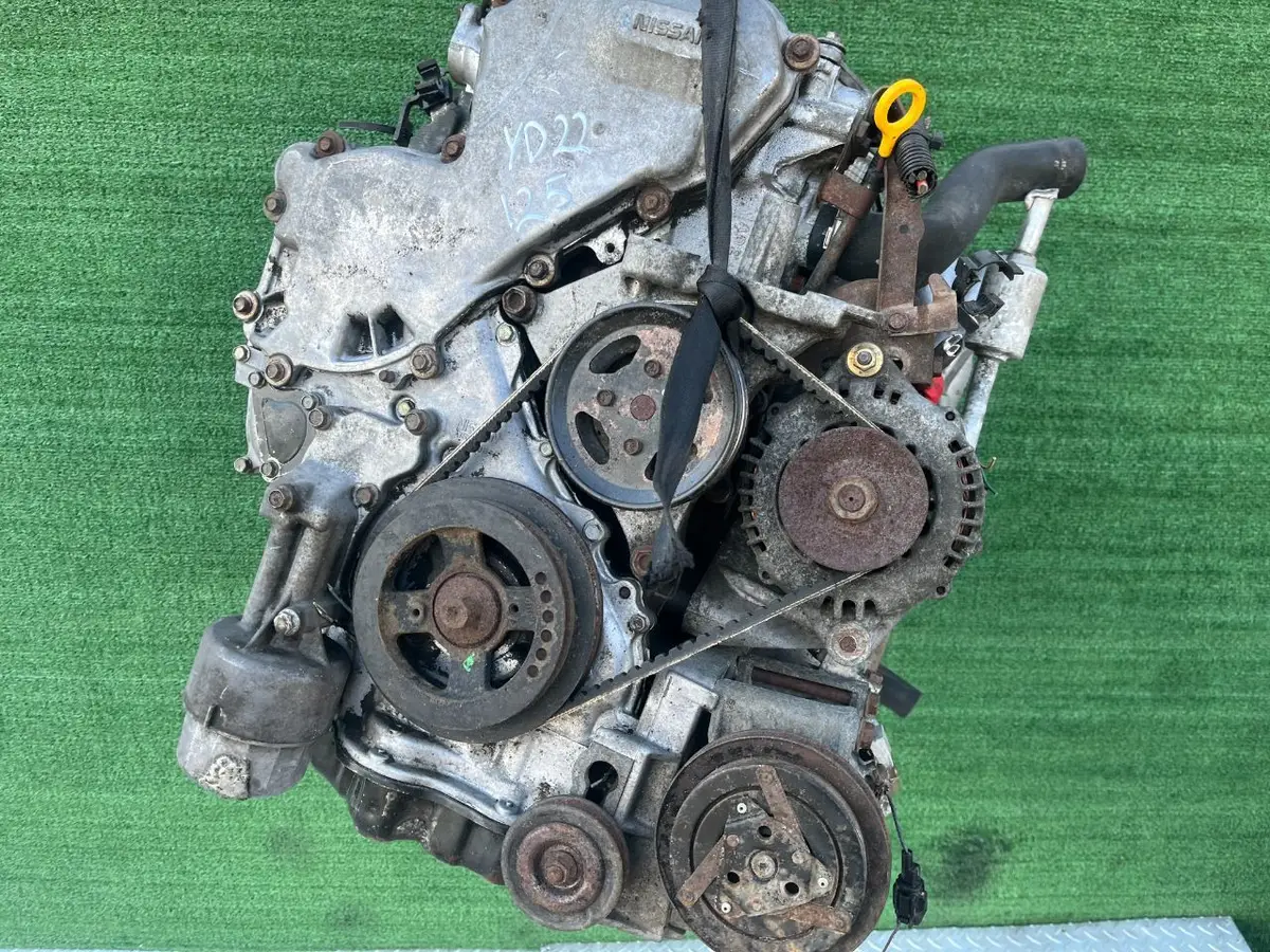 Двигатель Nissan Almera Tino 2.2л 2000