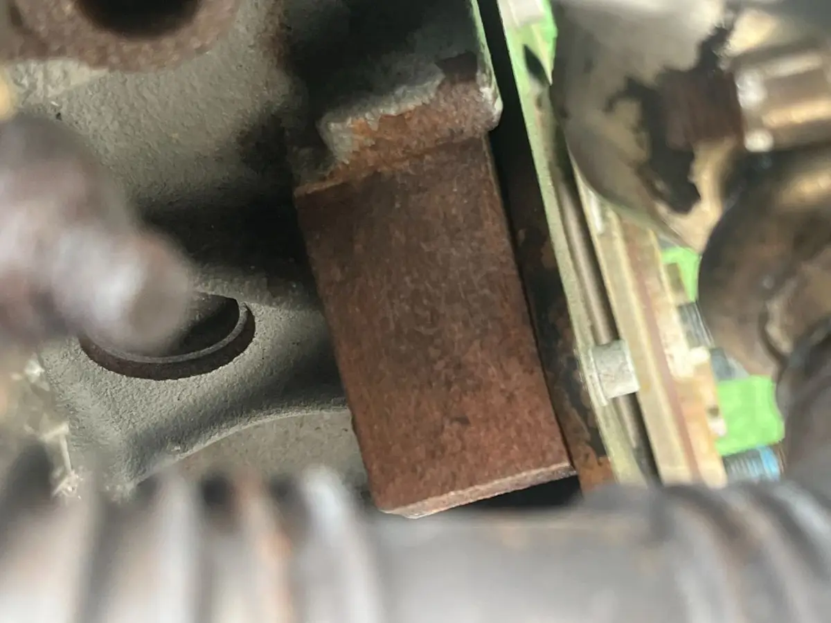 Двигатель Audi A3 2л 2004 — фото 3