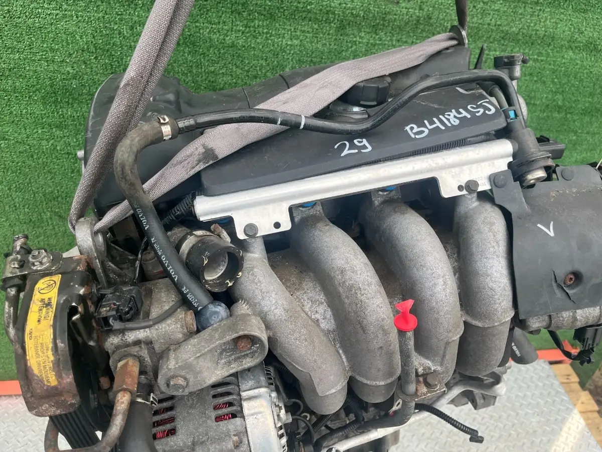 Двигатель Volvo S40 2л 1999 — фото 3
