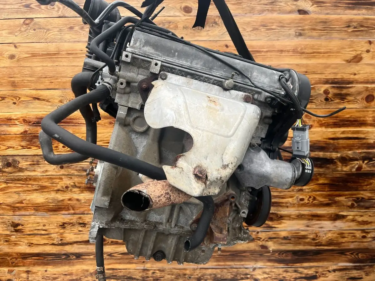 Двигатель Ford Focus 1.6л 2002 — фото 2