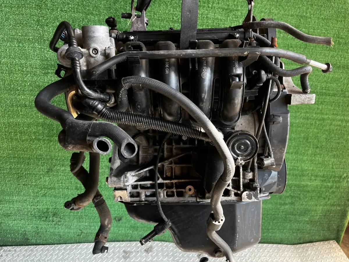 Двигатель Volkswagen Polo 1.4л 2004 — фото 3