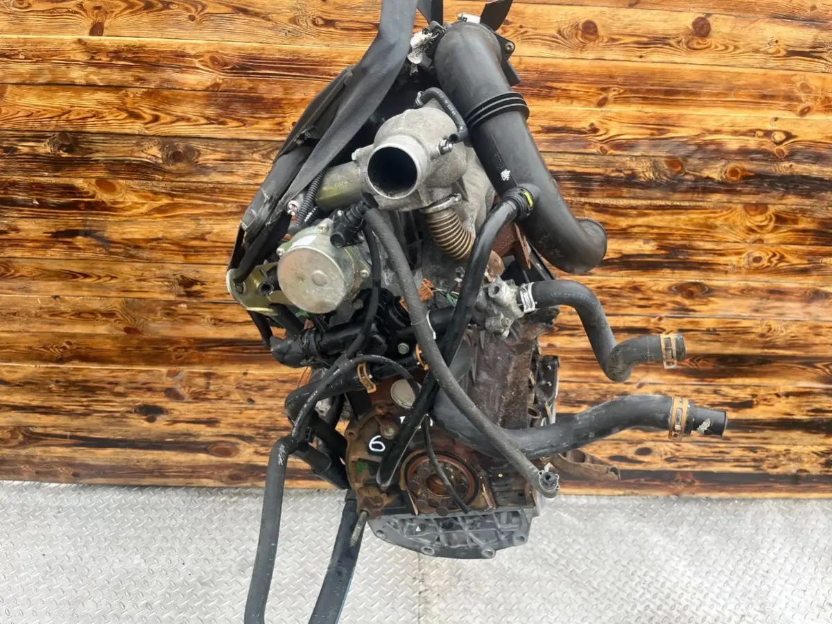 Двигатель Renault Scenic 1.9л 2000 — фото 3