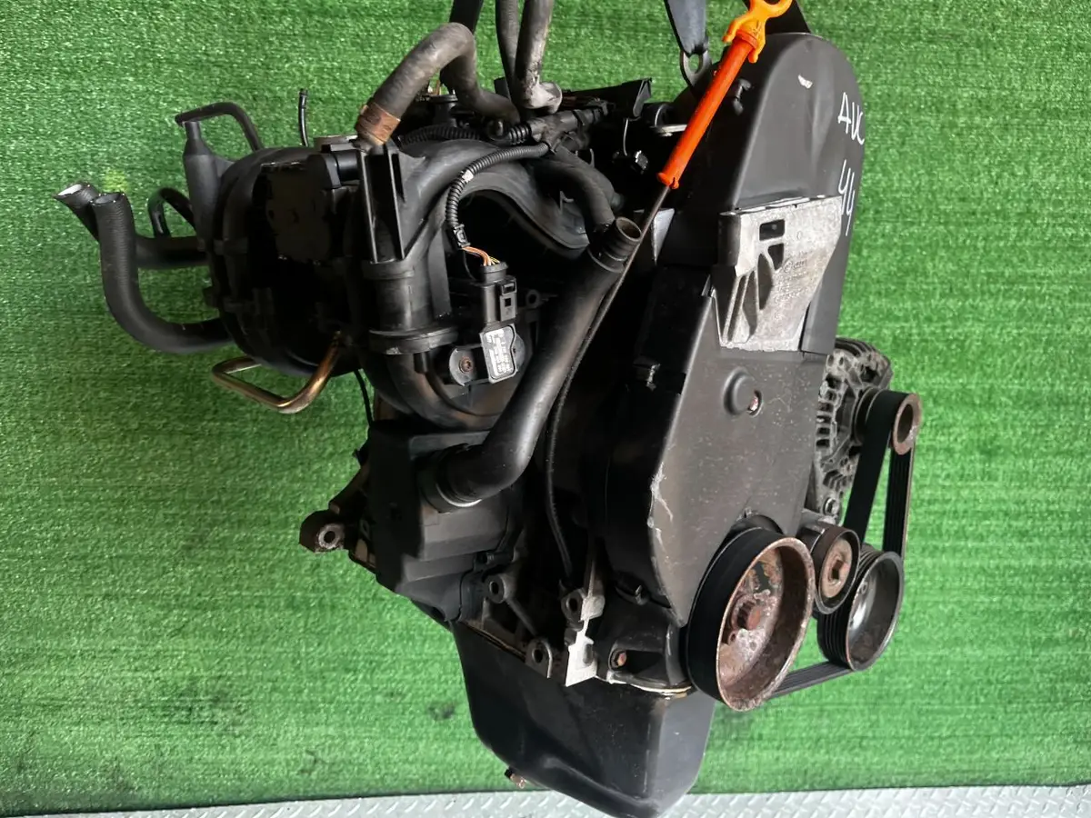 Двигатель Volkswagen Polo 1л 1998 — фото 3
