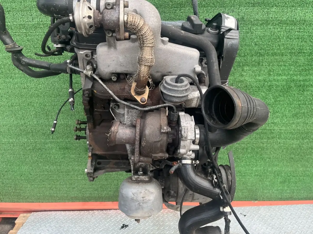 Двигатель Audi A4 1.9л 1999 — фото 3