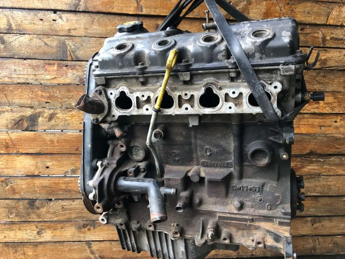 Двигатель Chrysler Sebring 2л 2000 — фото 3