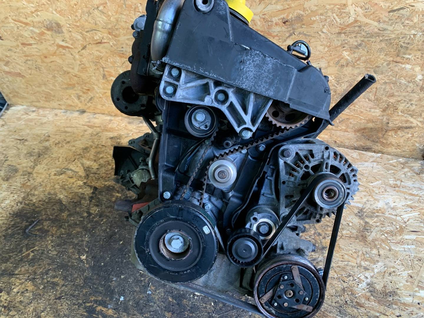 Двигатель Renault Scenic 2 1.5л 2007