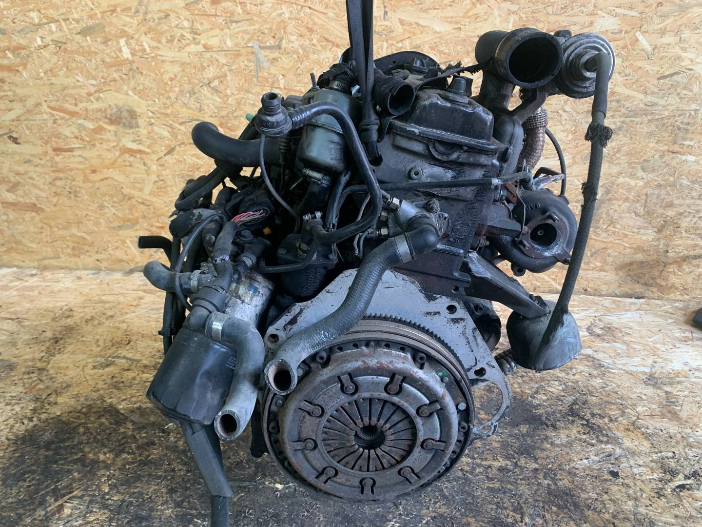 Двигатель Volkswagen Passat B5 1.9л 1999 — фото 3
