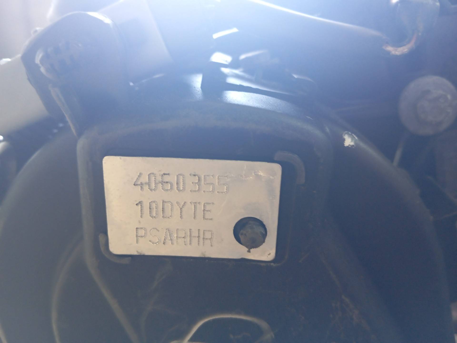 Двигатель Peugeot 407 2л 2006 — фото 3