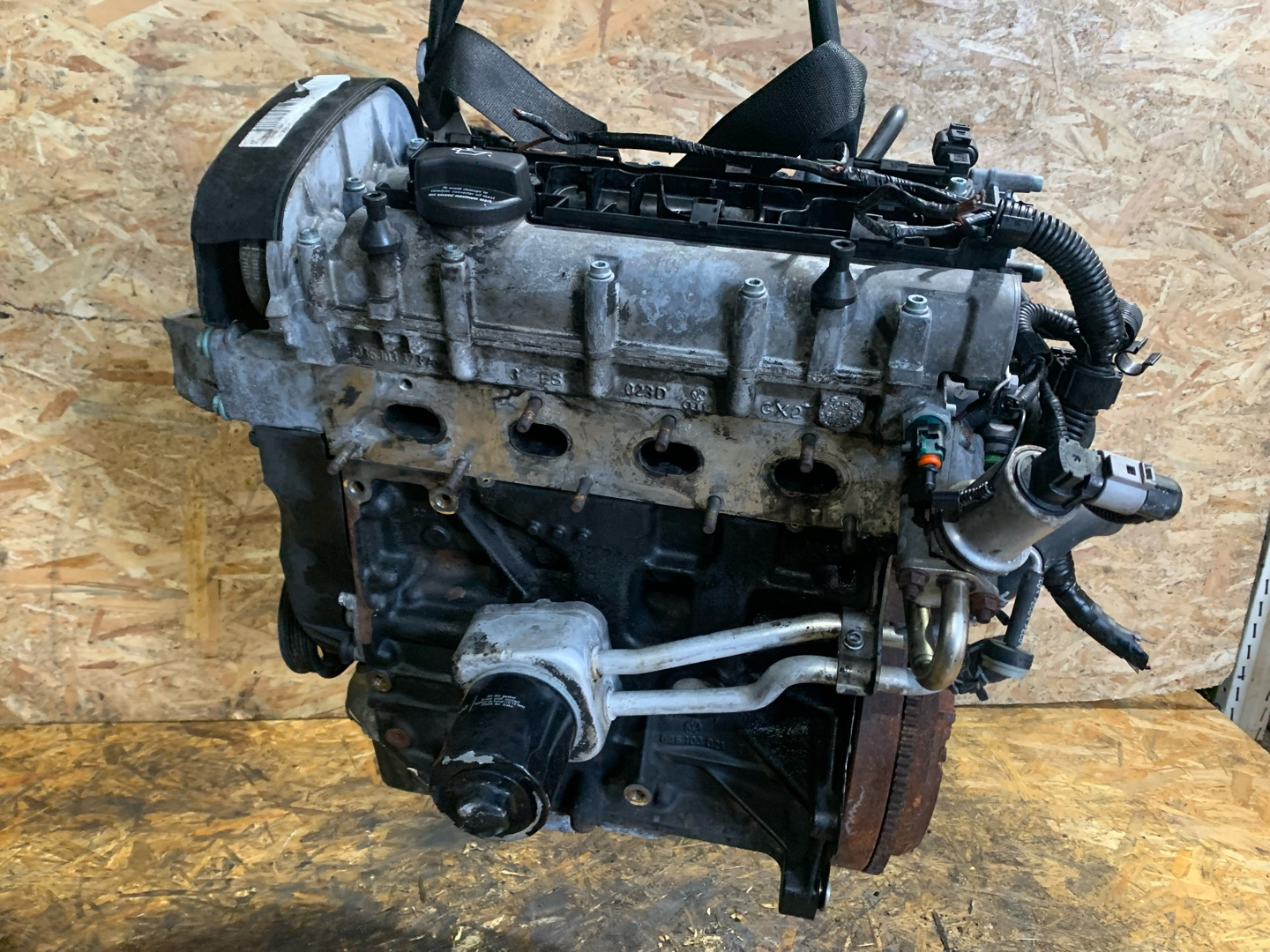 Двигатель Volkswagen Golf 4 1.6л 2001