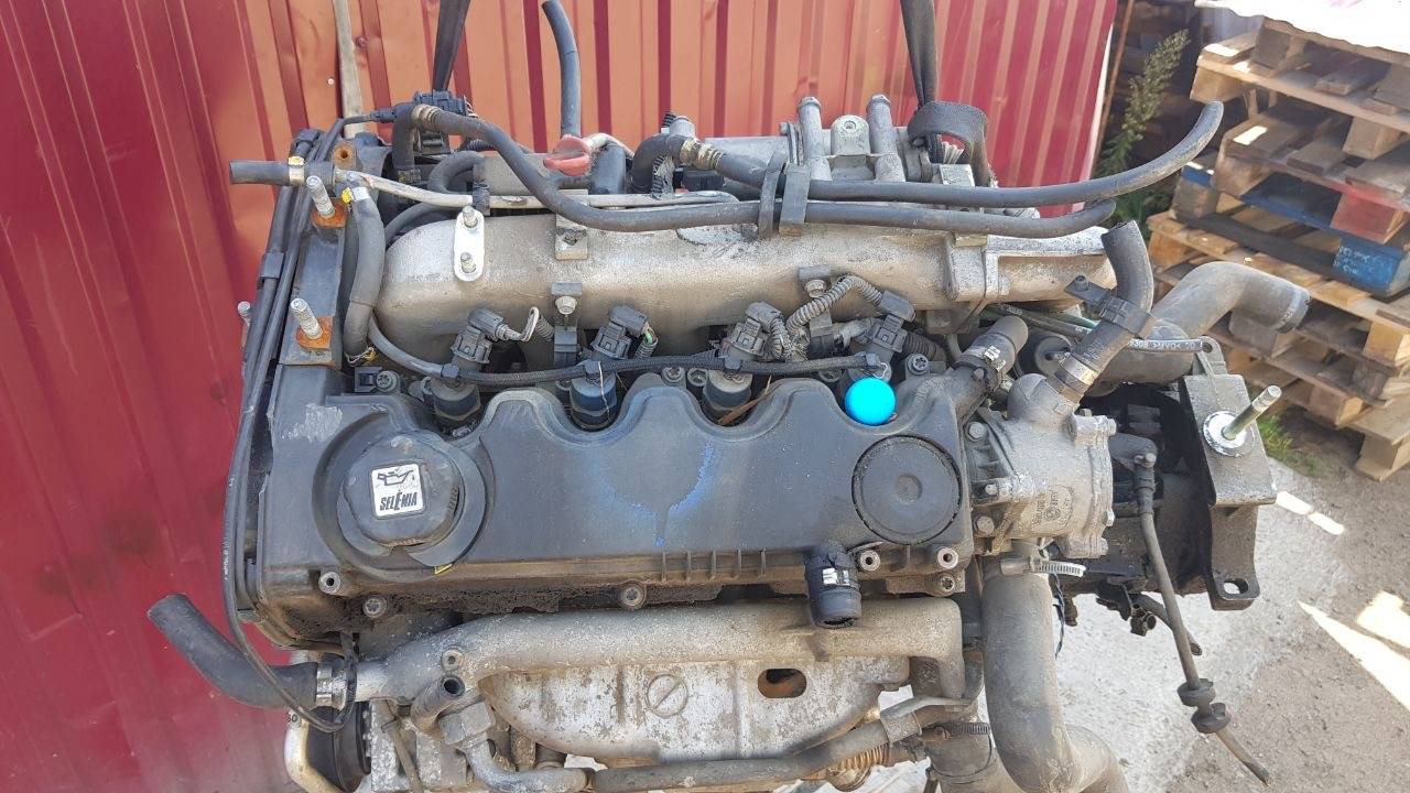 Двигатель Fiat Punto 2 1.9л 2002