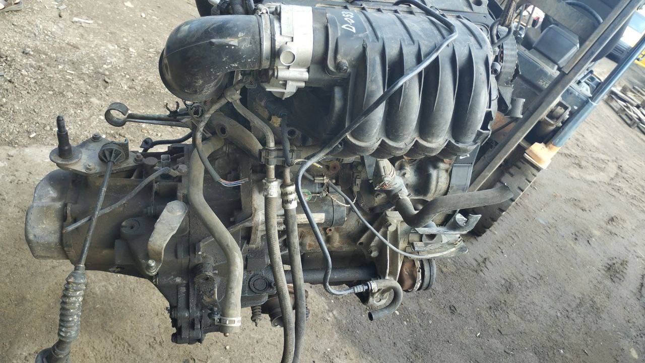 Двигатель Peugeot 206 1.6л 2002