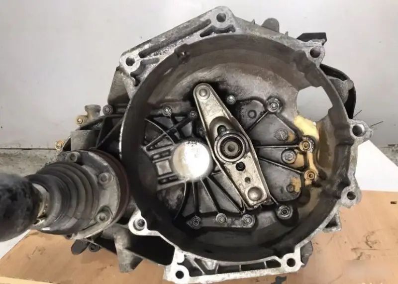 МКПП Volkswagen Passat 0AH300040D B6 1.6 BSE