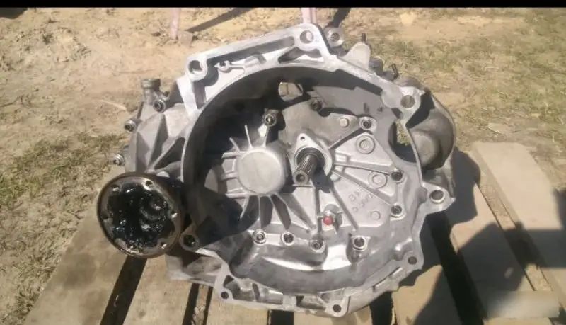 МКПП Volkswagen Golf 5 0AF300041E 1.6