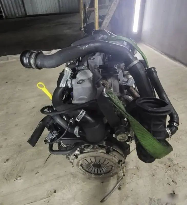 Двигатель Ford Connect 1848051 R3PA 1.8 TD