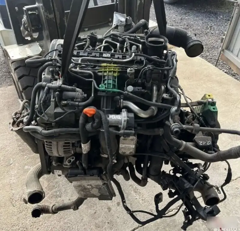 Двигатель Skoda Yeti 2009-2018 03L100036K — фото 2