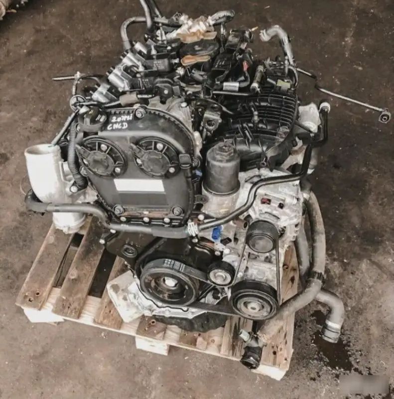 Двигатель Audi A4 CNCD — фото 3