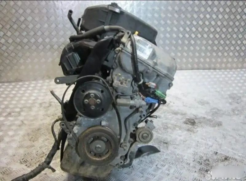 Двигатель Suzuki 7777 M15A