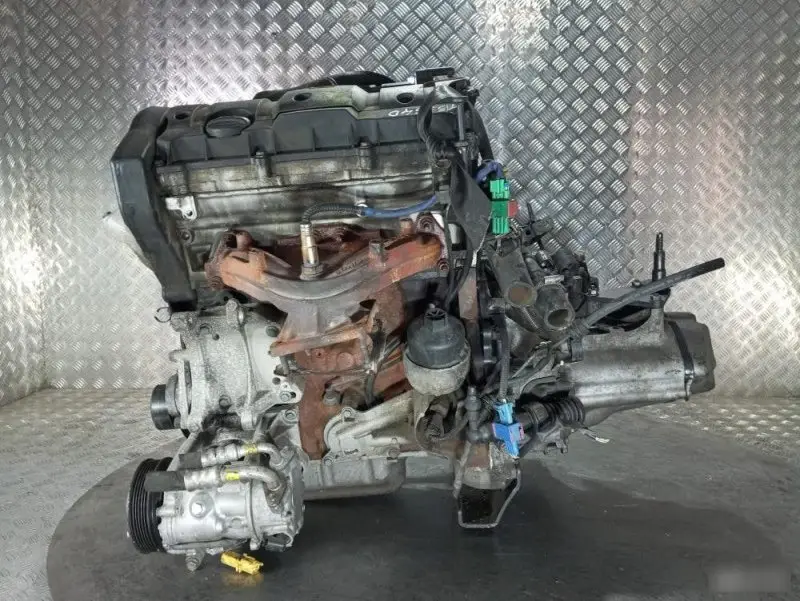 Двигатель Peugeot 00000139SA NFU — фото 2