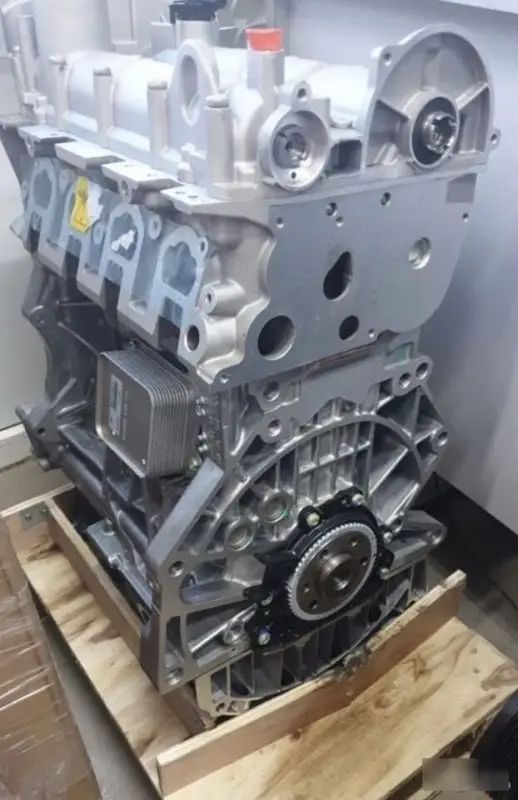 Двигатель Volkswagen Polo 77376 CFN