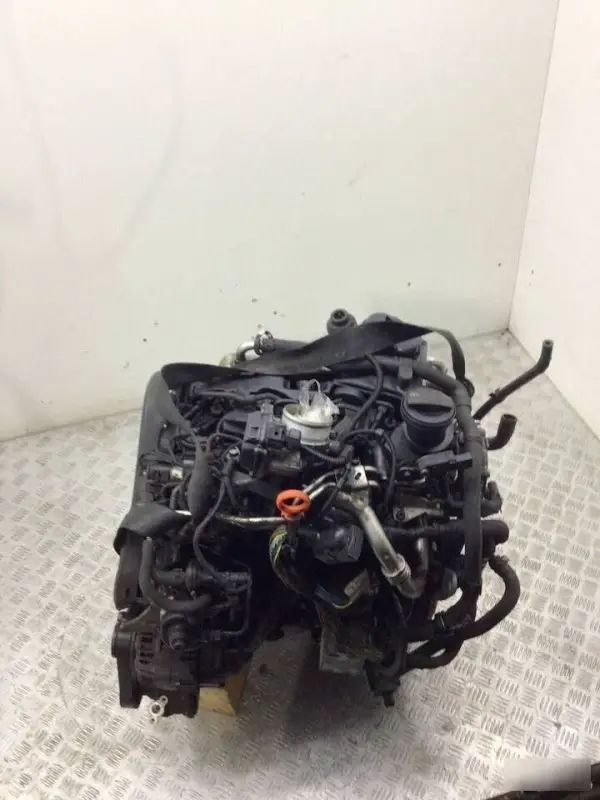 Двигатель Volkswagen 11111 T5 CAA