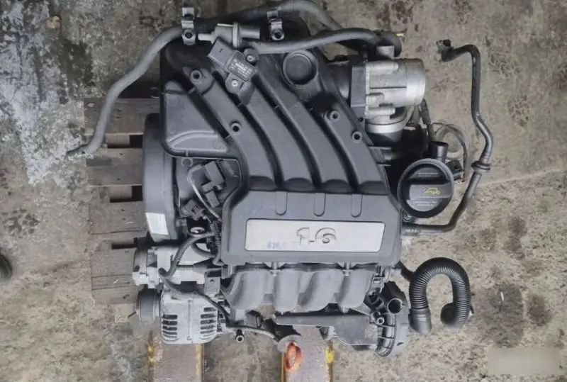 Двигатель Volkswagen Jetta 5 06A100098LX BSE — фото 4