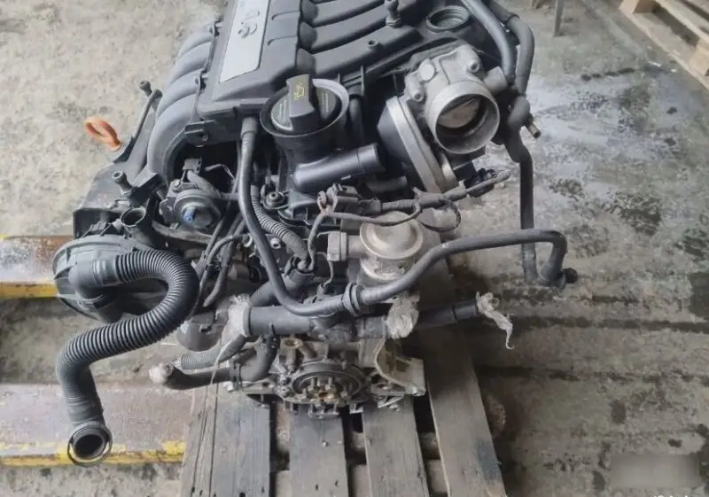 Двигатель Volkswagen Jetta 5 06A100098LX BSE — фото 6
